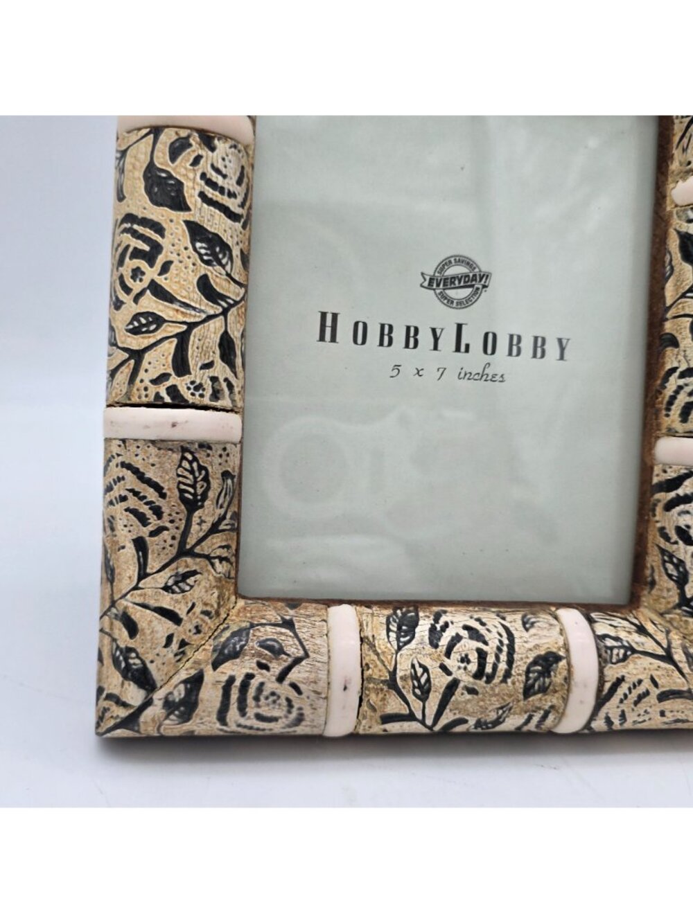 5x7 Picture Frame Floral Design Beige & Black Distressed Finish Tabletop - Picture 5 of 10